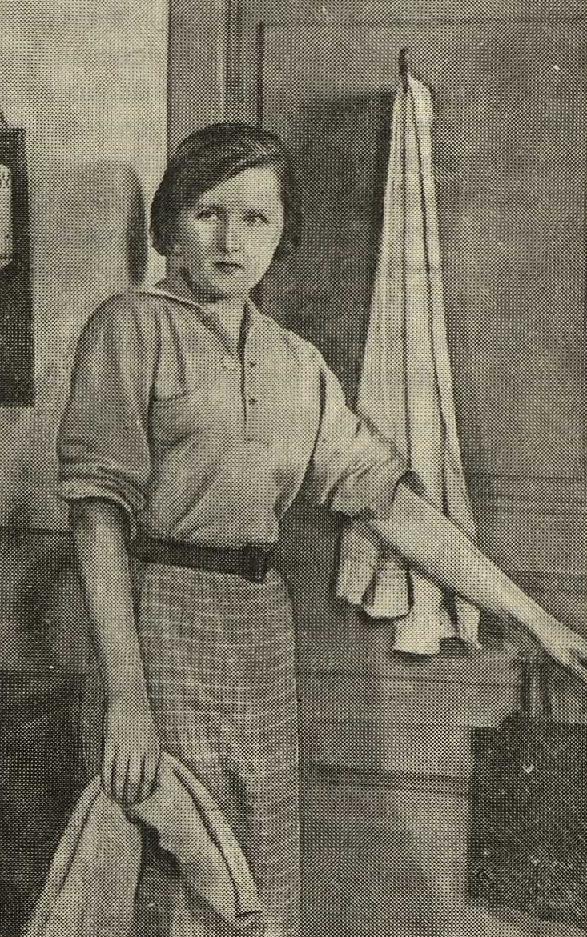   (1932)