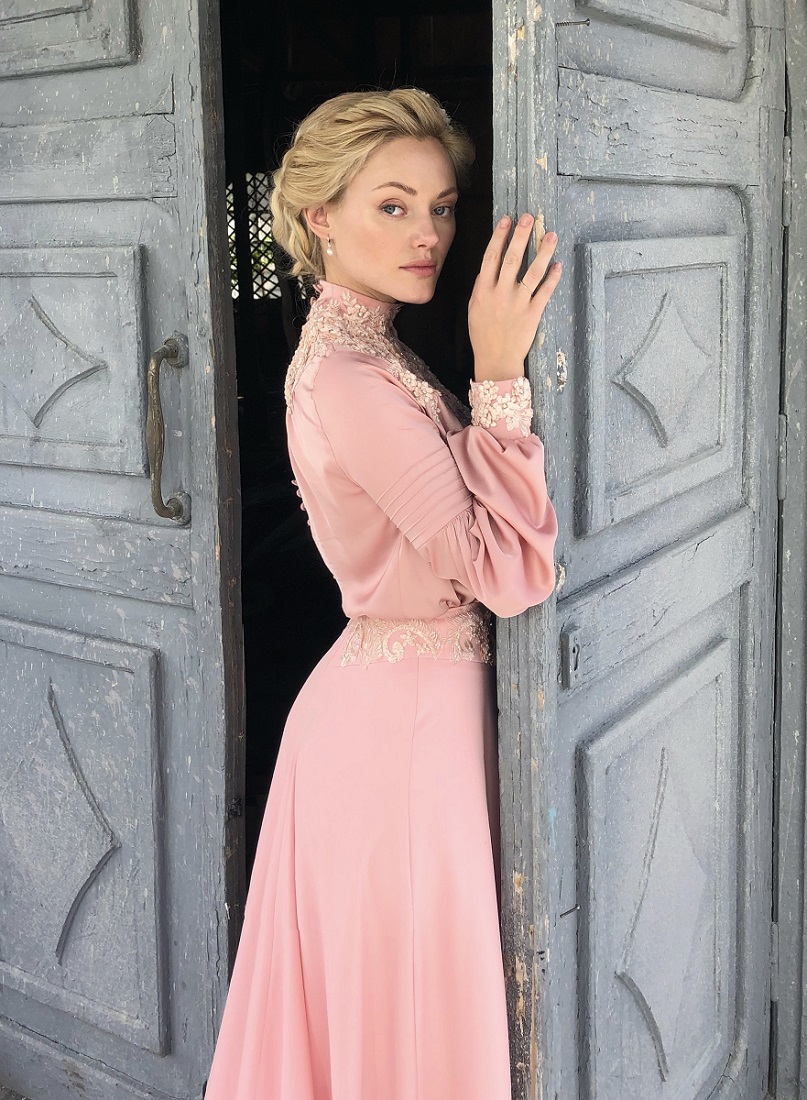 Актриса Романова Фото