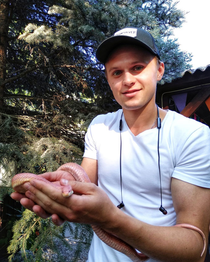 Актер Игорь Васильев Фото