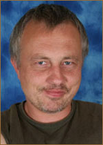   (Dariusz May, Dariusz Maj) 