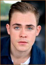   (Dacre Montgomery, Dacre Kayd Montgomery-Harvey) 