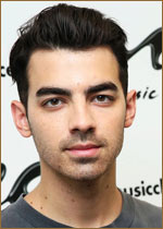   (Joe Jonas) 