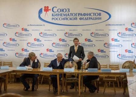 «Куда податься дебютантам?»