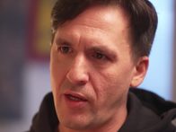 «Им страшно. Им есть чего бояться»: Артур Смольянинов заступился за артистов, которые «отмалчиваются»