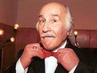 101 год Владимиру Зельдину