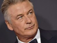Суд постановил, что только Алек Болдуин несёт ответственность за стрельбу на съёмках фильма «Ржавчина»