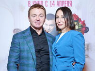 Вход разрешён: Алика Смехова, Владимир Сычёв и Светлана Камынина
