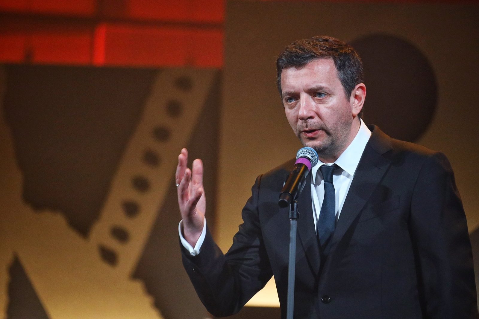 Алексей Агранович: «Кто из нас подросток – еще большой вопрос»
